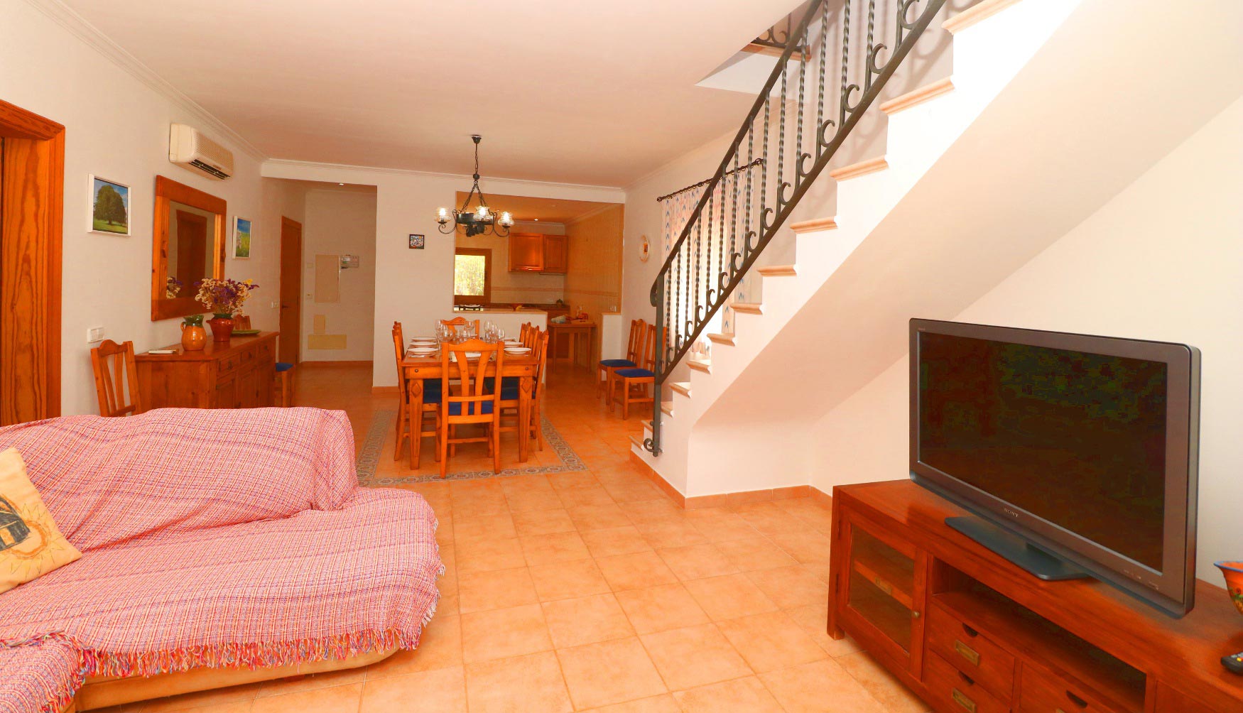 Villa to rent in Campos